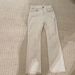 Super cute white Rag & Bone skinny jeans
